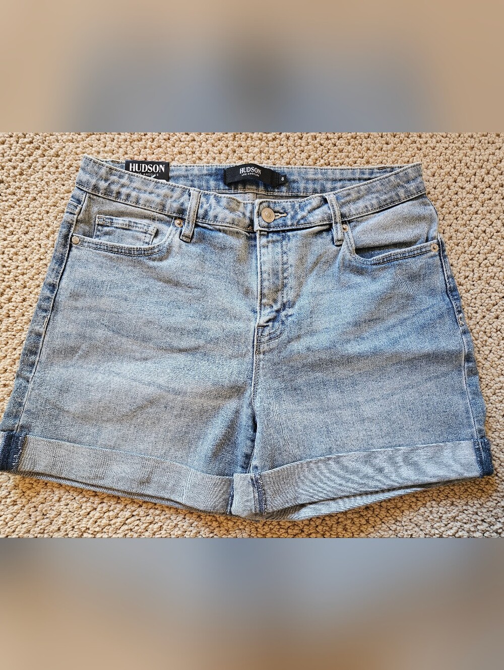 Hudson Women's Mid-Rise Premium Denim Shorts Light Wash NWT Sz 8/29 - NWT - Picture 2 of 5